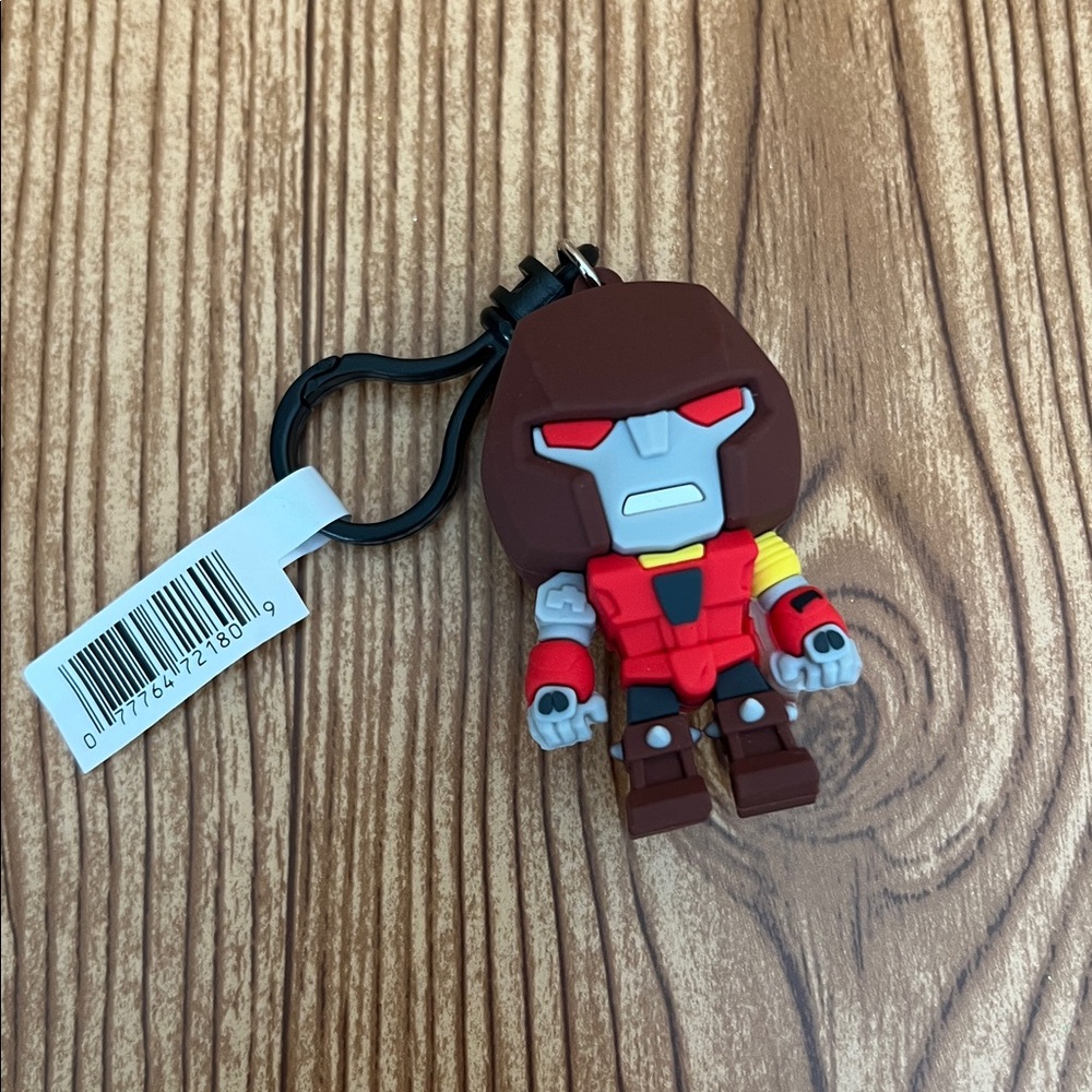 NWT Hasbro Transformers Blind Bag Dinobot Snarl Keychain Clip